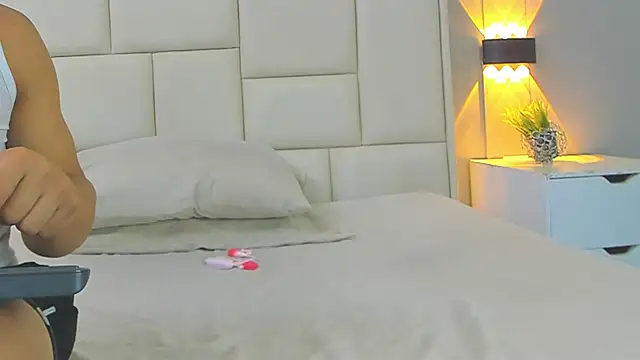 angel adamx online show from March 6, 2025, 3:35 am