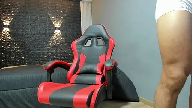 taurus boy1 online show from October 7, 2025, 11:40 am