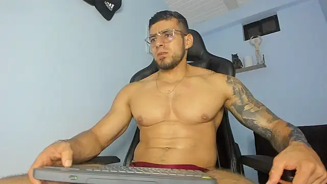 Snapshot of _Poseidon1_ chatting on February 22, 2025, 9:45 am Poseidon1 online show from February 22, 2025, 9:45 am