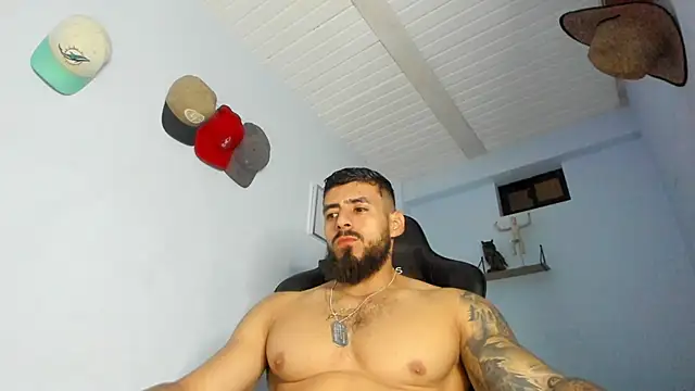 Snapshot of _Poseidon1_ chatting on November 25, 2025, 6:13 am Poseidon1 online show from November 25, 2025, 6:13 am