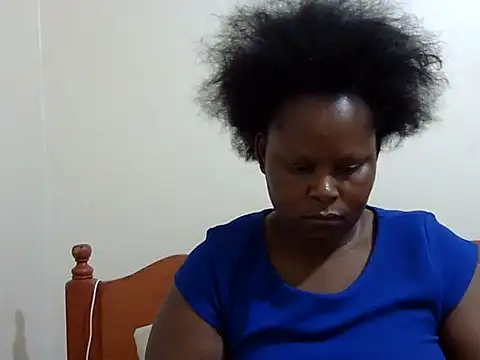 Snapshot of Pretty_lilly02 chatting on September 18, 2025, 4:47 am Pretty lilly02 online show from September 18, 2025, 4:47 am