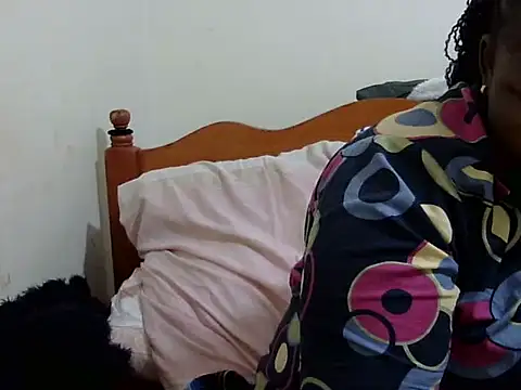 Snapshot of Pretty_lilly02 chatting on November 9, 2025, 5:55 pm Pretty lilly02 online show from November 9, 2025, 5:55 pm