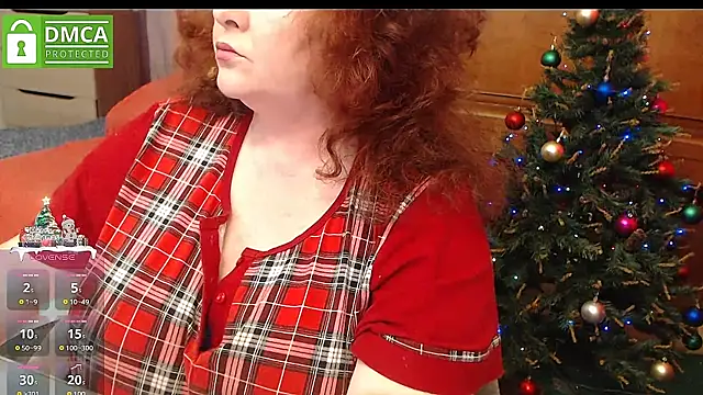Snapshot of RoseRed69 chatting on December 28, 2024, 6:28 am RoseRed69 online show from December 28, 2024, 6:28 am