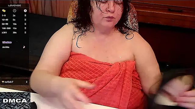 Snapshot of RoseRed69 chatting on March 8, 2025, 4:56 am RoseRed69 online show from March 8, 2025, 4:56 am