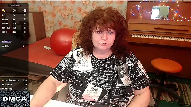 Snapshot of RoseRed69 chatting on March 18, 2025, 9:20 am RoseRed69 online show from March 18, 2025, 9:20 am