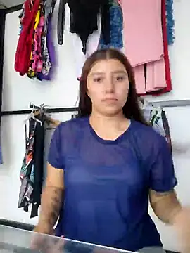 Snapshot of caro_sweett chatting on February 4, 2025, 6:27 pm caro sweett online show from February 4, 2025, 6:27 pm