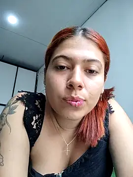 Snapshot of caro_sweett chatting on March 4, 2025, 2:21 pm caro sweett online show from March 4, 2025, 2:21 pm