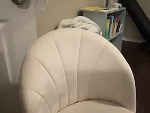 myloveforyouu online show from January 1, 2025, 12:11 am