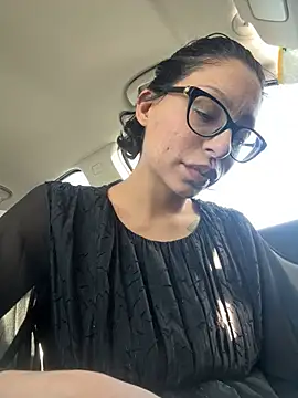 myloveforyouu online show from March 17, 2025, 10:49 pm