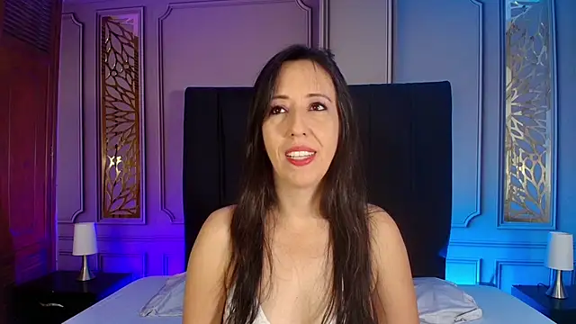 Snapshot of Bonnie__milf chatting on September 15, 2025, 12:05 pm Bonnie milf online show from September 15, 2025, 12:05 pm