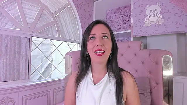 Snapshot of Bonnie__milf chatting on September 16, 2025, 12:06 pm Bonnie milf online show from September 16, 2025, 12:06 pm