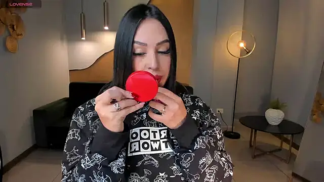 KatieStonne online show from January 4, 2025, 2:14 am