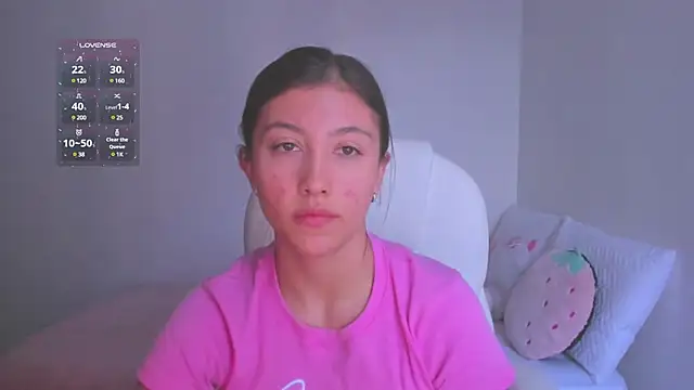 Snapshot of Catbaby888_ chatting on December 3, 2024, 10:40 pm Catbaby888 online show from December 3, 2024, 10:40 pm