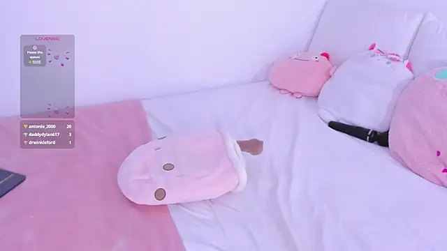 Snapshot of Catbaby888_ chatting on January 28, 2025, 5:00 am Catbaby888 online show from January 28, 2025, 5:00 am