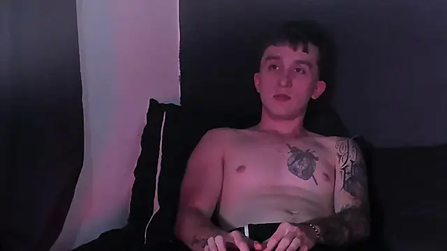 Snapshot of Dylanwhite23_ chatting on October 11, 2025, 10:08 pm Dylanwhite23 online show from October 11, 2025, 10:08 pm