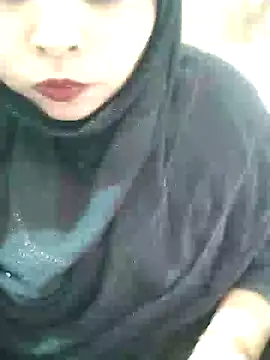 Snapshot of Indian-Nazia chatting on January 22, 2025, 9:35 am Indian-Nazia online show from January 22, 2025, 9:35 am