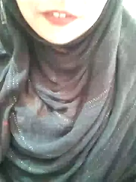 Snapshot of Indian-Nazia chatting on January 27, 2025, 8:18 am Indian-Nazia online show from January 27, 2025, 8:18 am