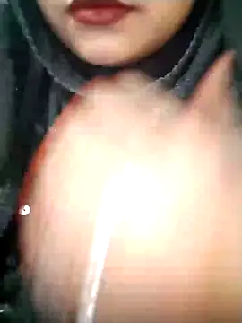 Snapshot of Indian-Nazia chatting on February 18, 2025, 10:49 am Indian-Nazia online show from February 18, 2025, 10:49 am