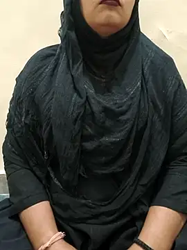 Snapshot of Indian-Nazia chatting on September 12, 2025, 5:57 pm Indian-Nazia online show from September 12, 2025, 5:57 pm