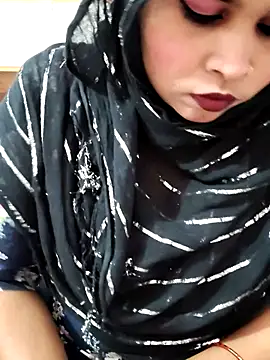 Snapshot of Indian-Nazia chatting on November 12, 2025, 5:24 pm Indian-Nazia online show from November 12, 2025, 5:24 pm