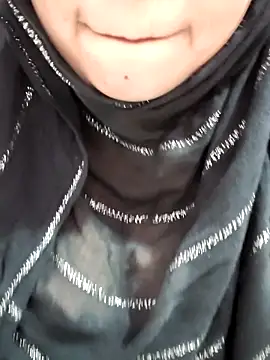 Snapshot of Indian-Nazia chatting on November 15, 2025, 7:32 pm Indian-Nazia online show from November 15, 2025, 7:32 pm