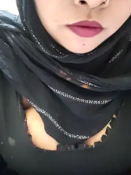 Snapshot of Indian-Nazia chatting on December 17, 2025, 6:14 pm Indian-Nazia online show from December 17, 2025, 6:14 pm