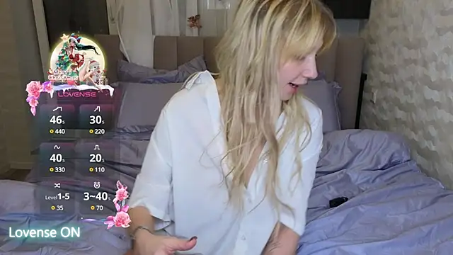 Snapshot of GoodGirl0024 chatting on February 13, 2025, 8:13 pm GoodGirl0024 online show from February 13, 2025, 8:13 pm