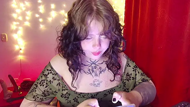 Snapshot of Sabrina_scarlett chatting on February 1, 2025, 12:51 am Sabrina scarlett online show from February 1, 2025, 12:51 am