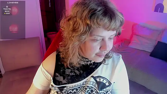 Snapshot of Sabrina_scarlett chatting on October 1, 2025, 5:13 am Sabrina scarlett online show from October 1, 2025, 5:13 am