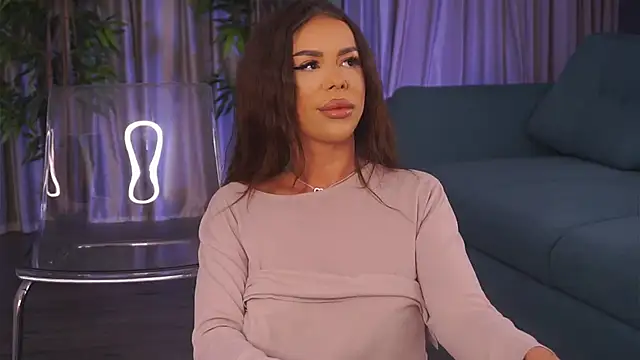 Snapshot of MissKiarra chatting on January 12, 2025, 5:13 am MissKiarra online show from January 12, 2025, 5:13 am