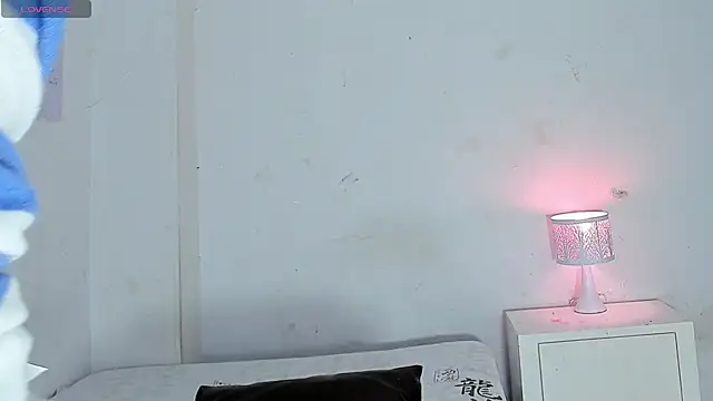 auroraa sexy online show from September 10, 2025, 2:28 pm