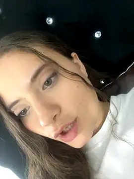 auroraa sexy online show from October 15, 2025, 5:35 pm