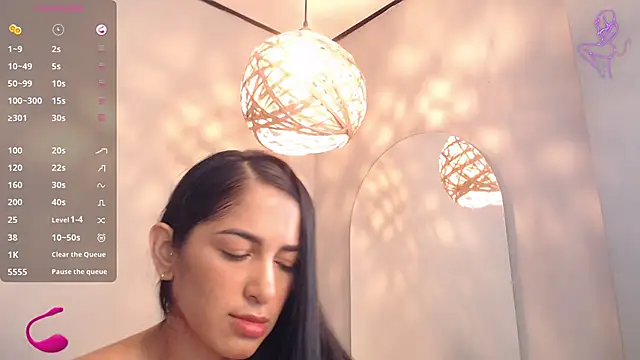 Snapshot of Thayssa_ross chatting on December 2, 2025, 2:34 pm Thayssa ross online show from December 2, 2025, 2:34 pm