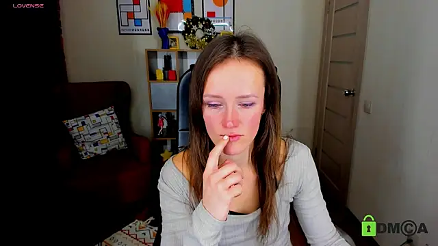 FrancescaCollins online show from December 19, 2024, 12:12 pm