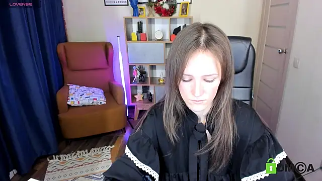 FrancescaCollins online show from December 23, 2024, 4:28 pm