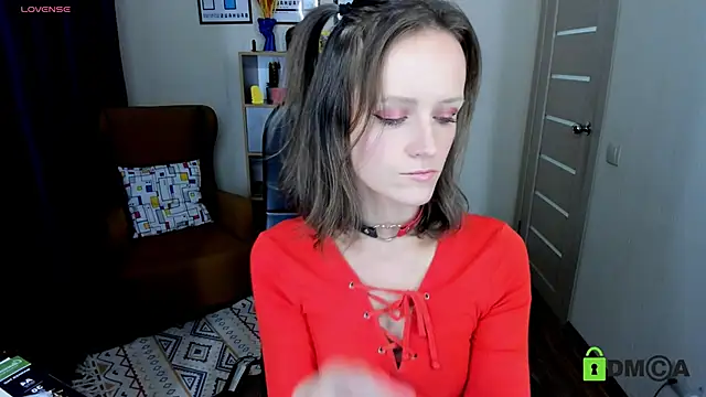 FrancescaCollins online show from September 28, 2025, 4:01 pm