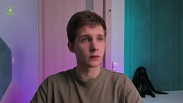 MarkGWalker online show from December 25, 2024, 3:49 pm