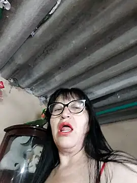 clarita 01 online show from October 18, 2025, 11:33 am