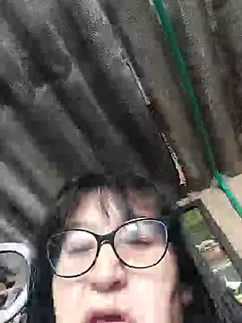 clarita 01 online show from November 11, 2025, 11:32 am