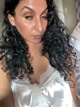 Indianbutter11 online show from January 29, 2025, 3:37 pm