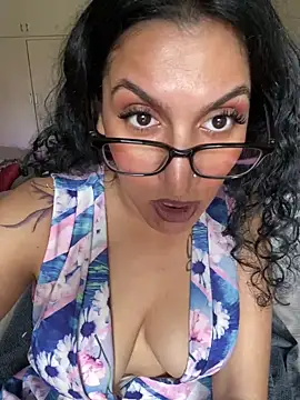 Indianbutter11 online show from February 3, 2025, 5:29 am