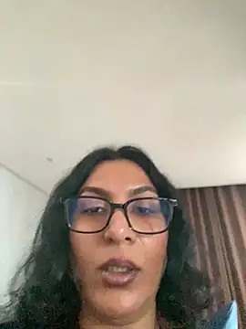 Indianbutter11 online show from November 8, 2025, 3:18 am