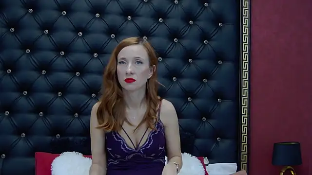 Snapshot of AnneHove chatting on January 20, 2025, 6:53 am AnneHove online show from January 20, 2025, 6:53 am