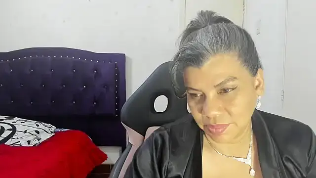 vikyadams online show from September 20, 2025, 2:40 pm