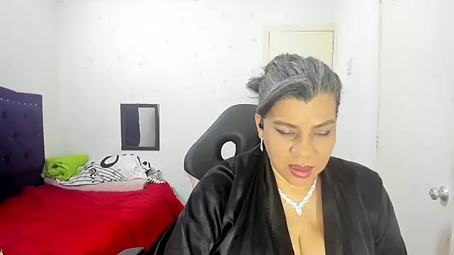 vikyadams online show from October 6, 2025, 1:58 am