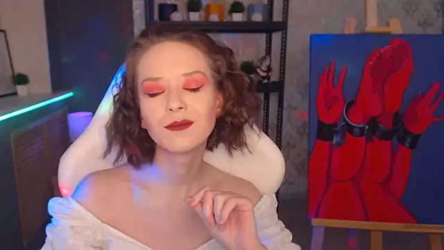 Snapshot of FascinatingEyess chatting on January 1, 2025, 9:20 pm FascinatingEyess online show from January 1, 2025, 9:20 pm