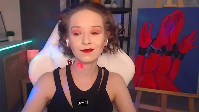 Snapshot of FascinatingEyess chatting on February 15, 2025, 4:47 am FascinatingEyess online show from February 15, 2025, 4:47 am