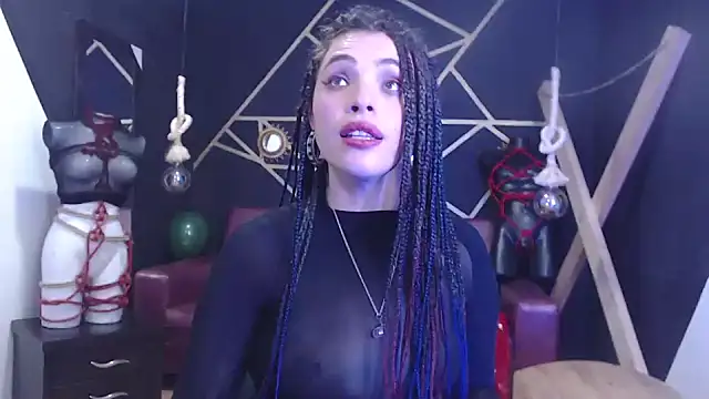 elizatexx online show from December 11, 2024, 9:01 pm