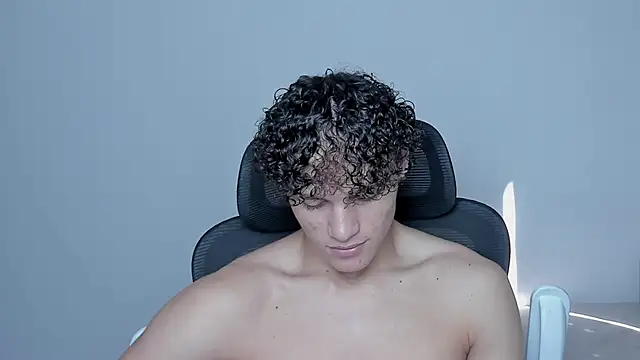 laurent nova online show from October 27, 2025, 6:12 pm