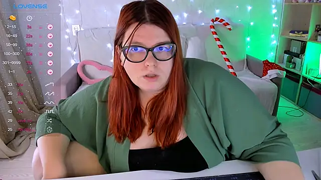 Snapshot of Melissa_Purr chatting on December 27, 2024, 2:43 pm Melissa Purr online show from December 27, 2024, 2:43 pm